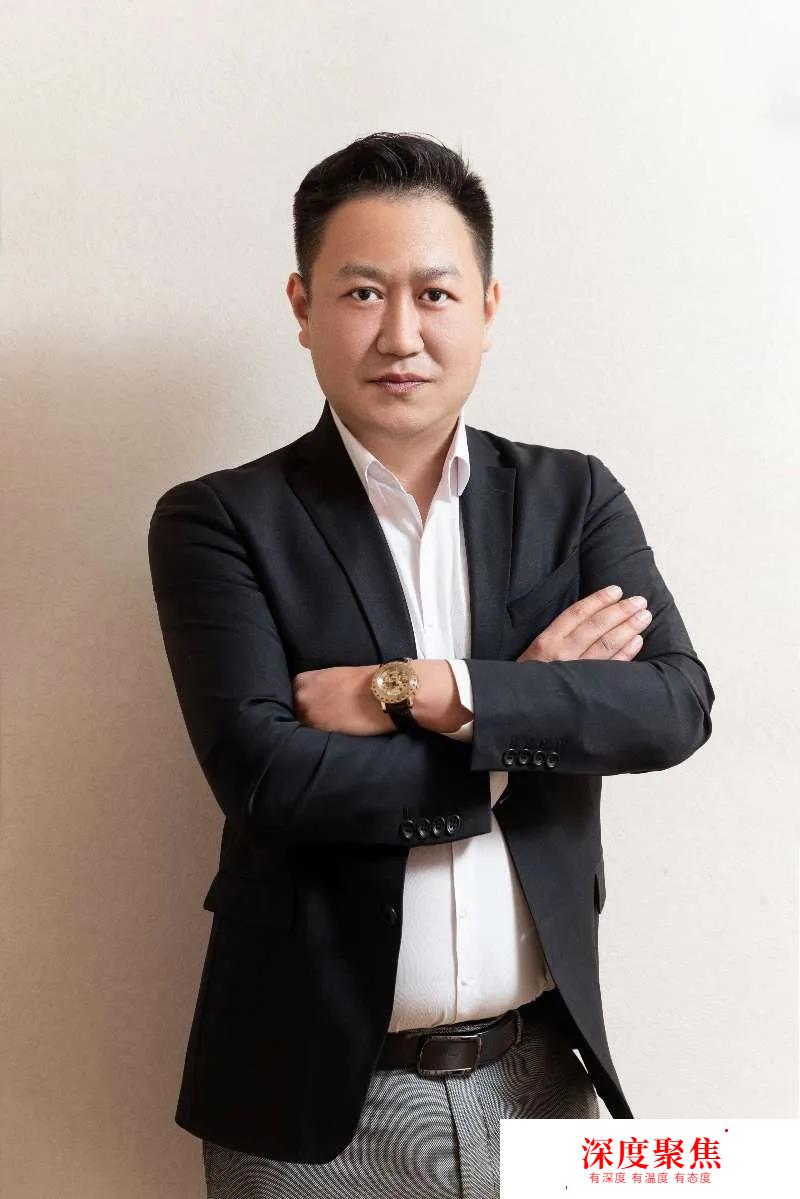 在日本電視臺唱維吾爾族歌曲的他，把居酒屋帶回了烏魯木齊
